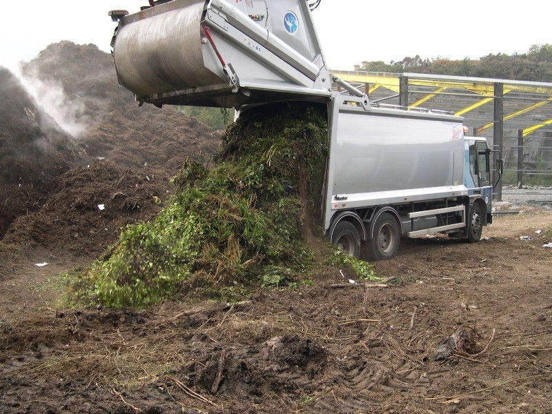 Compost lorry